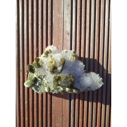 Epidote sur quartz - Maroc